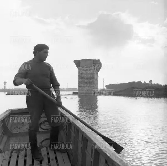 Lavori di costruzione dell'Autostrada del Sole, 1958 - Farabola Immagine digitale