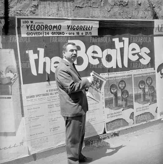 Leo Wachter, impresario, Concerto dei Beatles, Milano, 1965 - Farabola Immagine digitale
