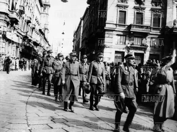 Liberazione di Milano, 1945 - Farabola Immagine digitale
