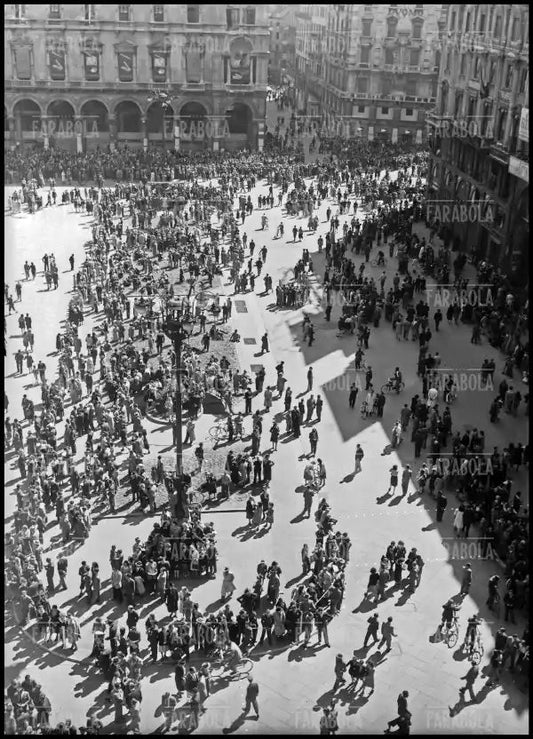 Liberazione di Milano, 1945 - Farabola Immagine digitale