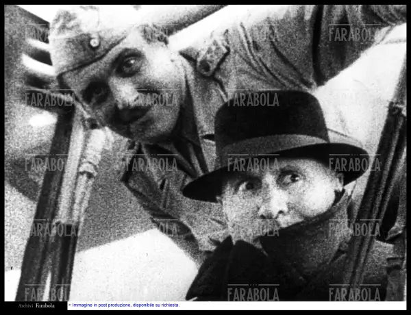 Liberazione di Mussolini, 1943 - Farabola Immagine digitale