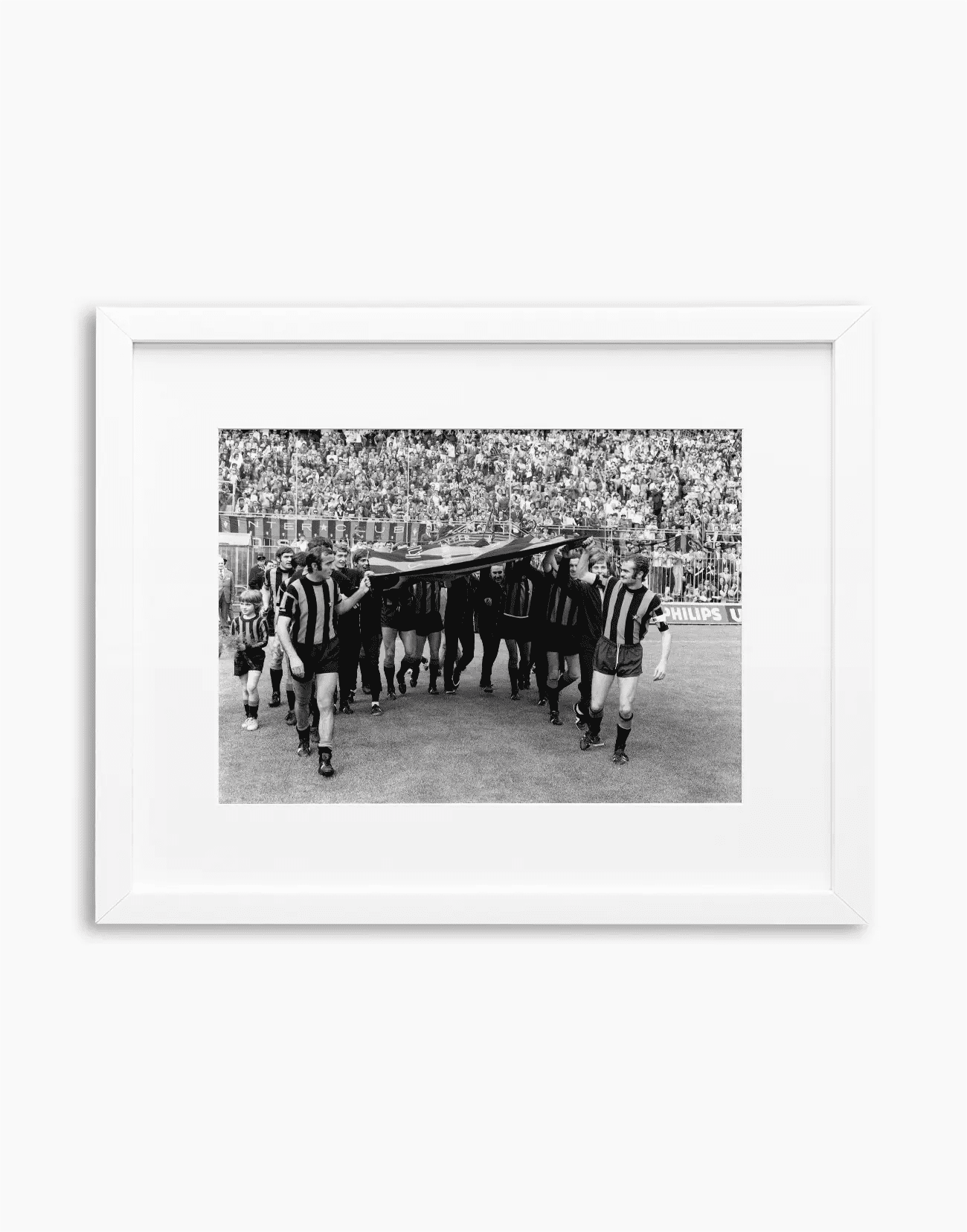 L'Inter festeggia lo scudetto, 1971 - Farabola WhiteWall App Product