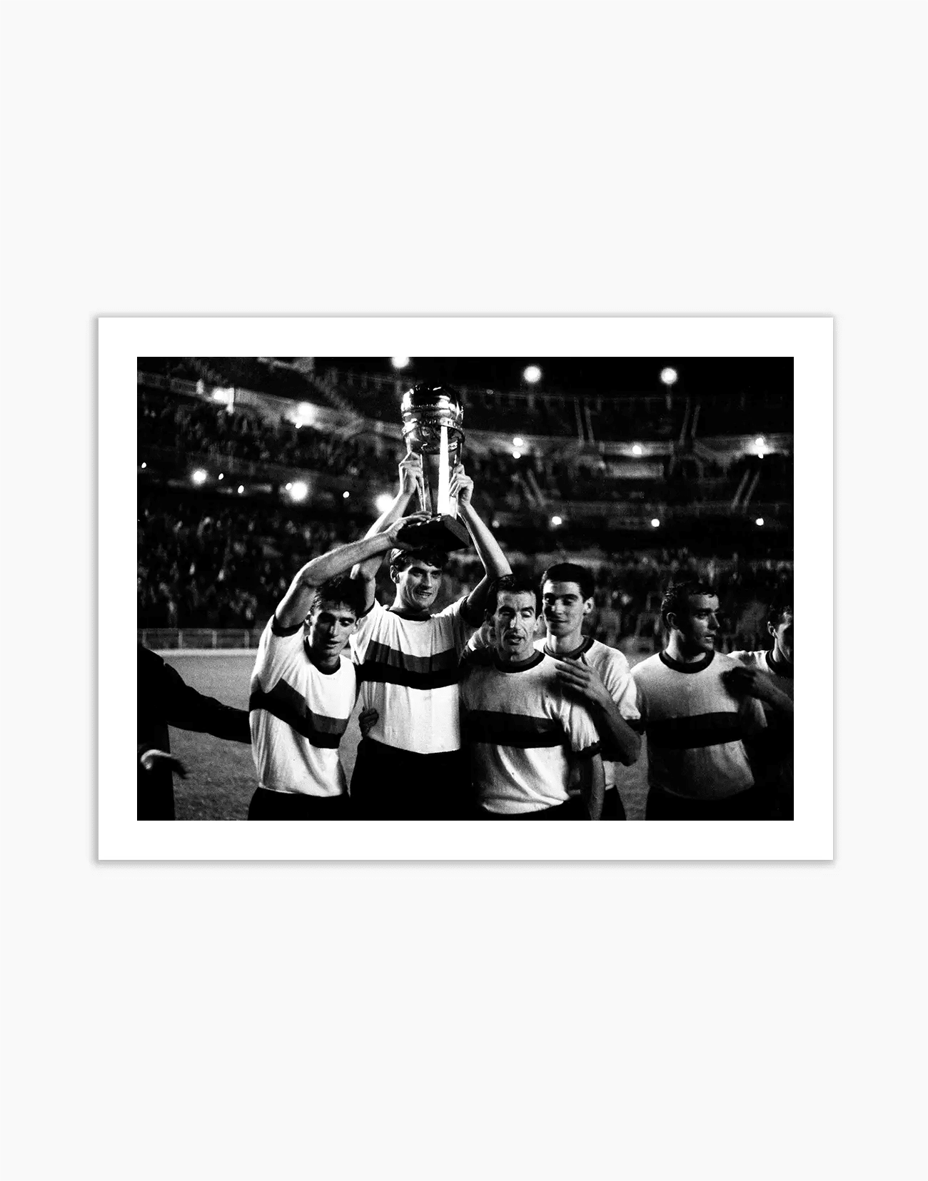 L'Inter vince la Coppa Intercontinentale, 1964 - Farabola WhiteWall App Product