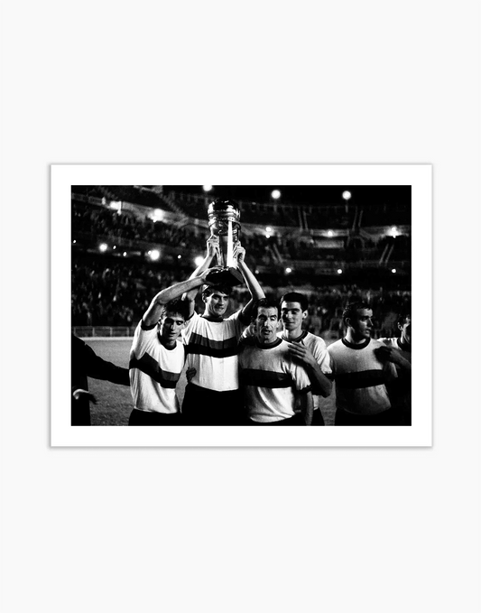 L'Inter vince la Coppa Intercontinentale, 1964 - Farabola WhiteWall App Product