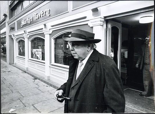 Lo scrittore J.B. Priestley 1976 Ft 37096 - Stampa 20x15 cm - Farabola Stampa ai sali d'argento