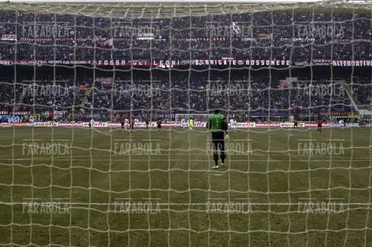 Lo stadio Meazza San Siro, Milan vs Bologna, 2005 - Farabola Immagine digitale