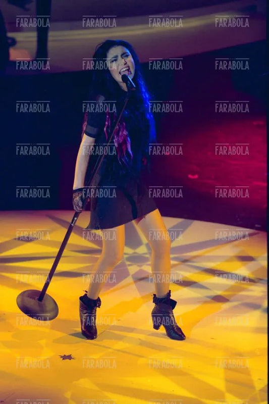 Loredana Bertè, Festival di Sanremo, 2002 - Farabola Immagine digitale
