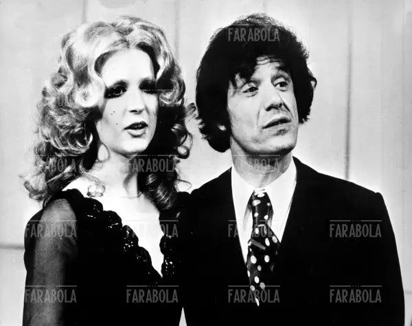 Loretta Goggi e Franco Franchi nella trasmissione Teatro 11, 1971 - Farabola Immagine digitale
