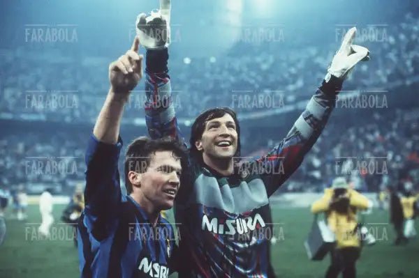 Lothar Matthaus e Walter Zenga, Inter vs Aston Villa, 1990 - Farabola Immagine digitale