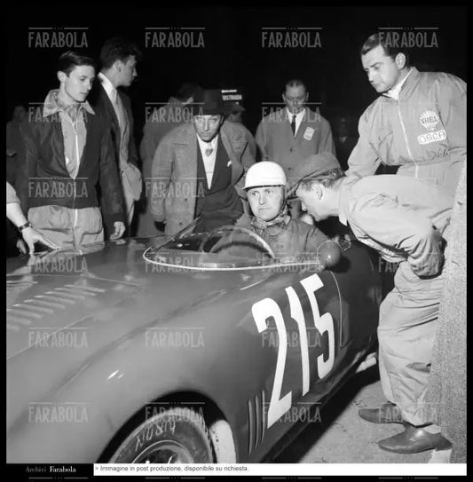 Louis Chiron su OSCA S750, Mille Miglia, 1956 - Farabola Immagine digitale