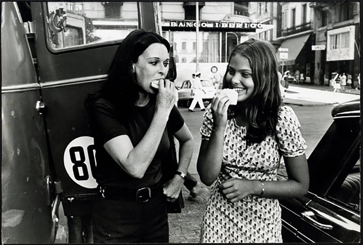 Lucia Bosé e Ornella Muti 1971 Ft 37482 - Stampa 20x30 cm - Farabola Stampa ai sali d'argento