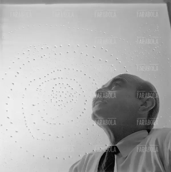 Lucio Fontana, Mostra di Arte Spaziale, 1952 - Farabola Immagine digitale