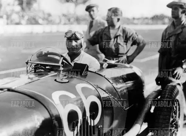 Luigi Fagioli al Gp di Monza, 1931 - Farabola Immagine digitale
