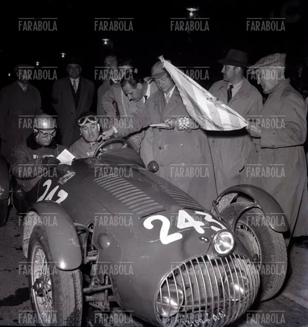 Luigi Fagioli su Osca, Mille Miglia, 1951 - Farabola Immagine digitale