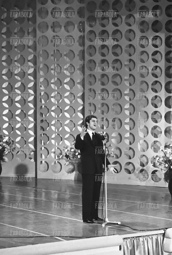 Luigi Tenco, Festival di Sanremo, 1967 - Farabola Immagine digitale