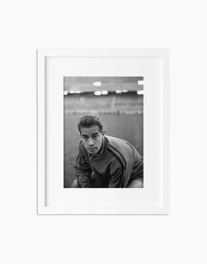Luisito Suarez, Barcellona, 1959 — stampa fine art con cornice bianca