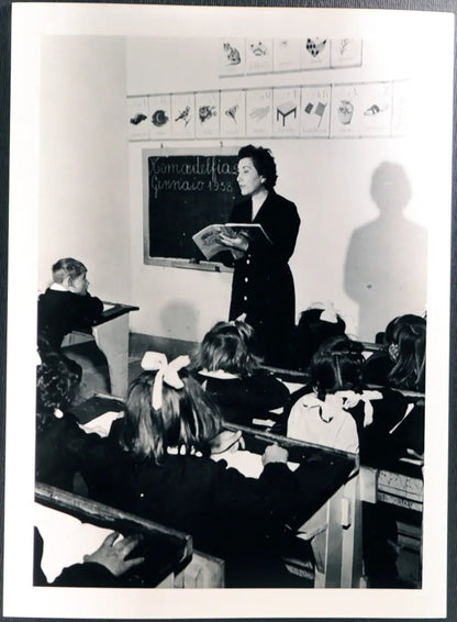 Maestra elementare anni 50 Ft 3110 - Stampa 24x18 cm - Farabola Stampa ai sali d'argento (anni 90)
