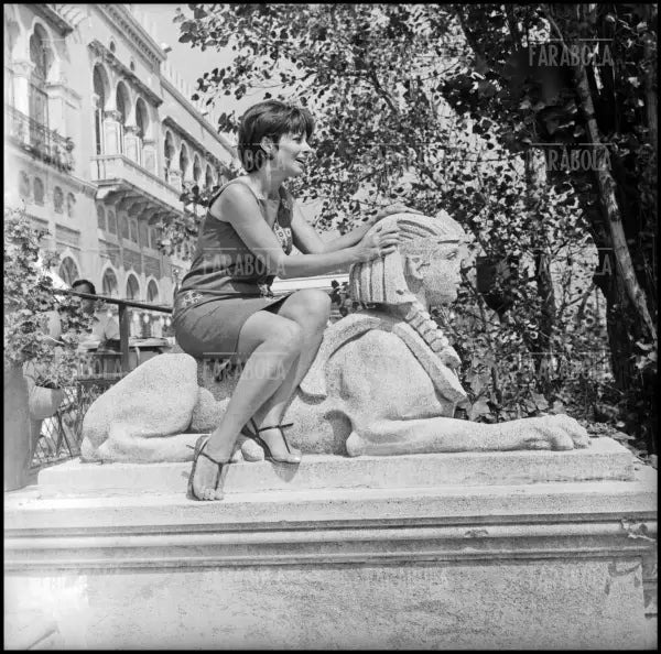 Magali Noel, Festival di Venezia, 1966 - Farabola Immagine digitale