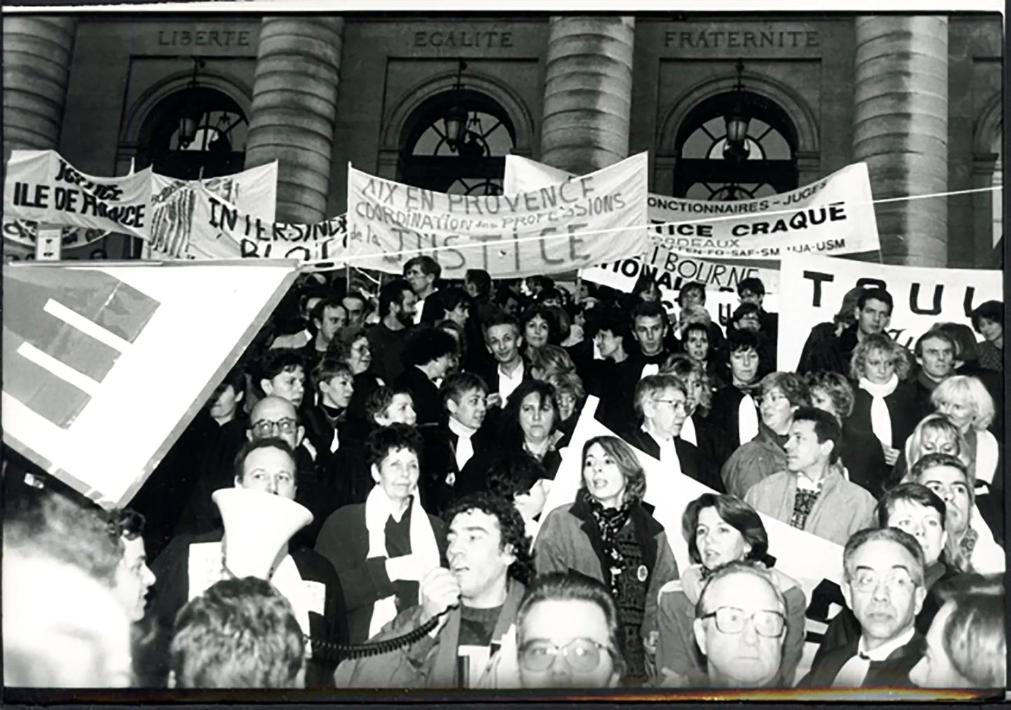 Manifestazione addetti giustizia Parigi 1990 Ft 5244 - Stampa 21x15 cm - Farabola Stampa ai sali d'argento