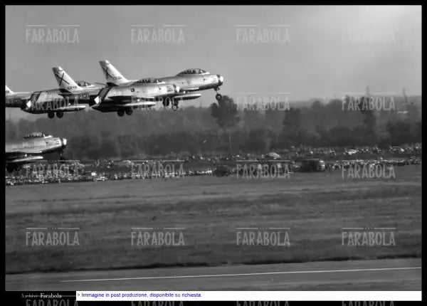 Manifestazione aerea a Linate, Milano, 1957 - Farabola Immagine digitale