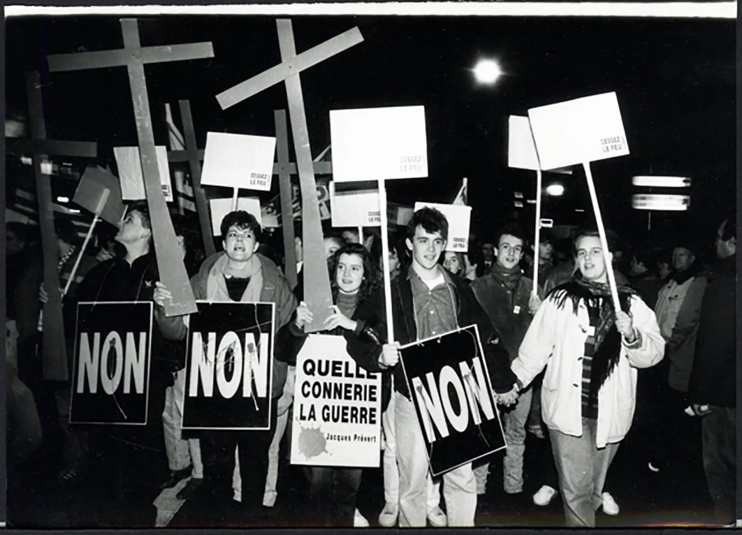Manifestazione Pacifisiti Parigi 1991 Ft 5288 - Stampa 21x15 cm - Farabola Stampa ai sali d'argento