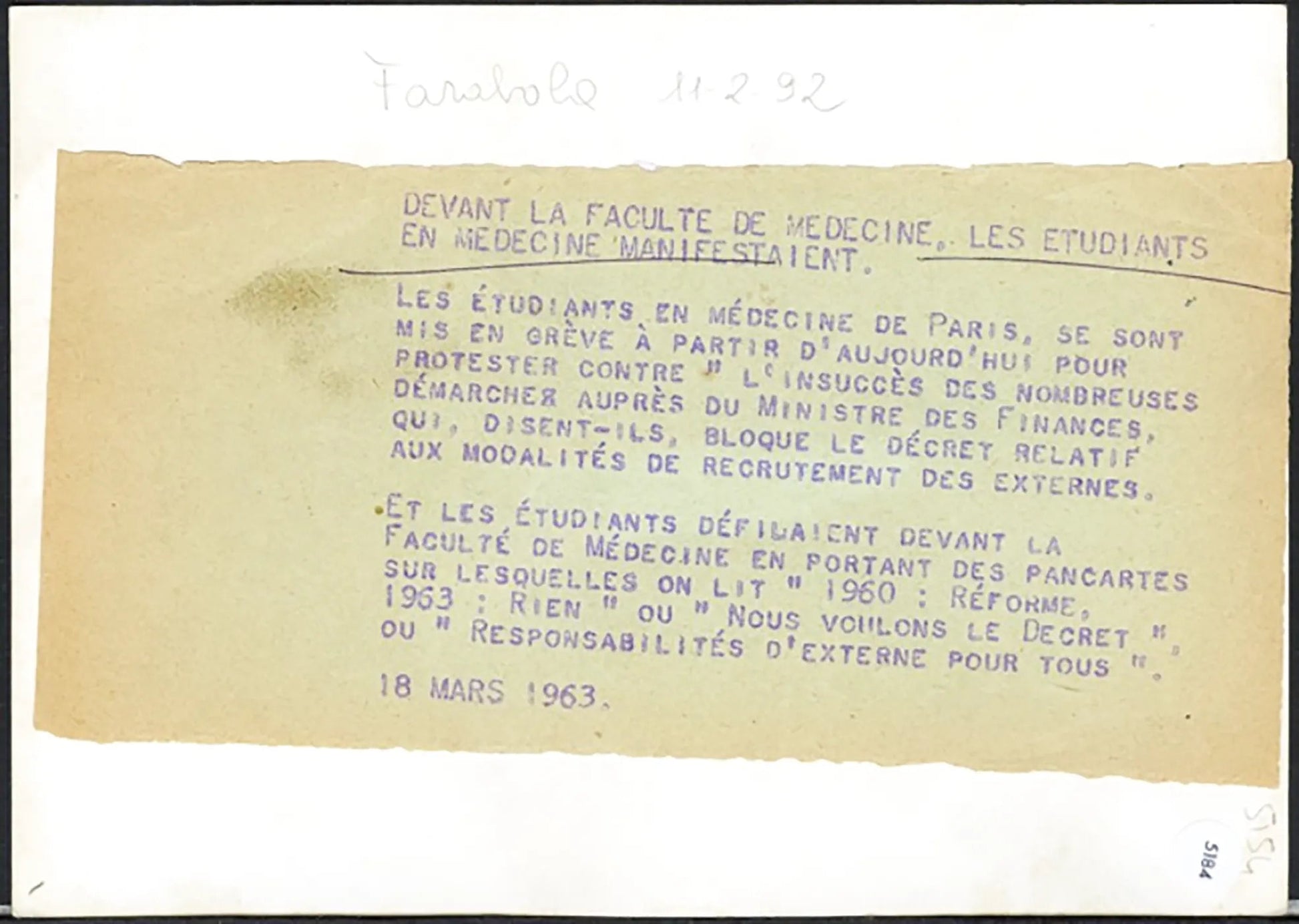 Manifestazione studenti Medicina Parigi 1963 Ft 5184 - Stampa 18x13 cm - Farabola Stampa ai sali d'argento