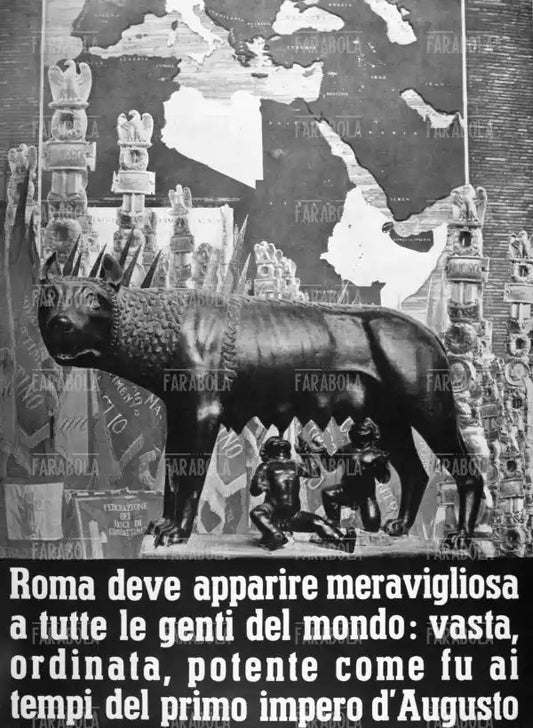 Manifesto propagandistico fascista, anni 30 - Farabola Immagine digitale