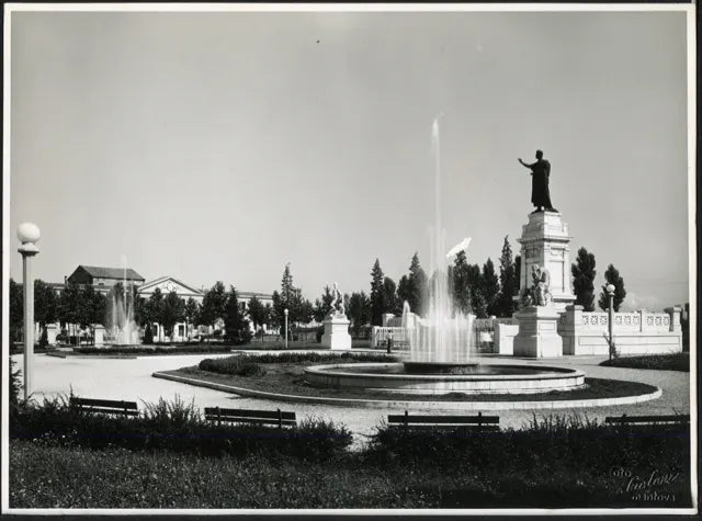 Mantova Monumento a Virgilio Ft 3667 - Stampa 24x18 cm - Farabola Stampa ai sali d'argento