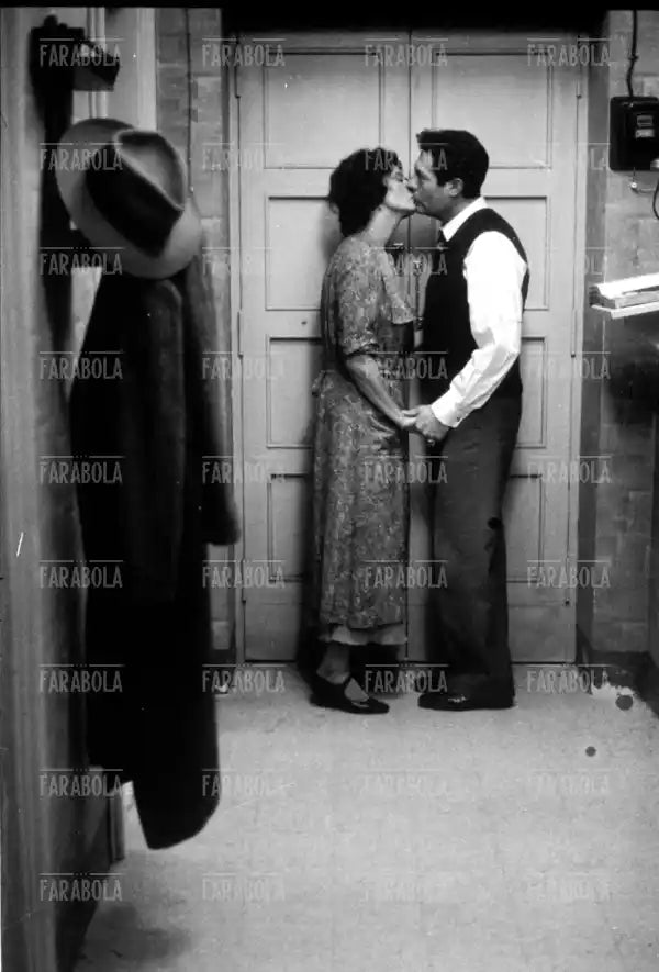 Marcello Mastroianni e Sophia Loren nel film Una giornata particolare, 1977 - Farabola Immagine digitale