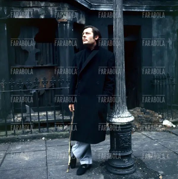 Marcello Mastroianni in una scena del film Leo the Last, 1969 - Farabola Immagine digitale