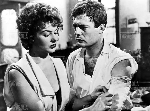 Marcello Mastroianni nel film Sensualità, 1952 - Farabola Immagine digitale