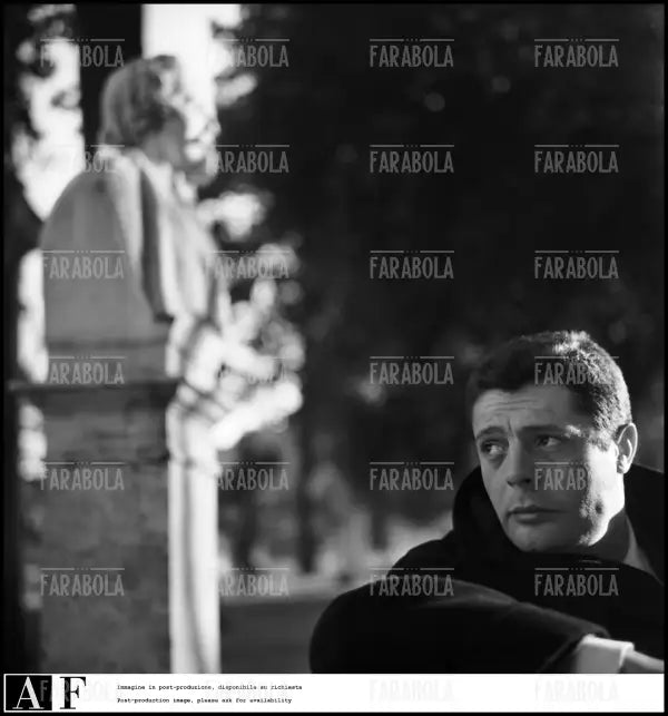 Marcello Mastroianni, Roma, 1958 - Farabola Immagine digitale