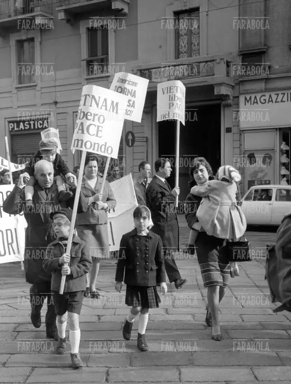 Marcia per la pace nel Vietnam, 1967 - Farabola Immagine digitale
