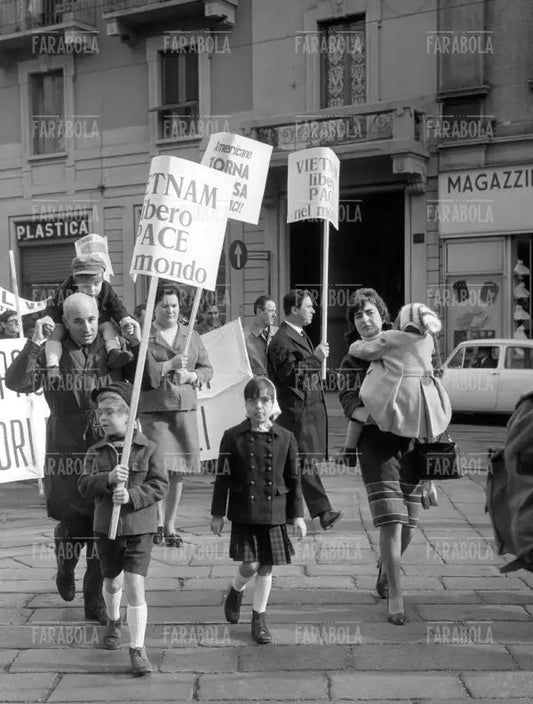 Marcia per la pace nel Vietnam, 1967 - Farabola Immagine digitale