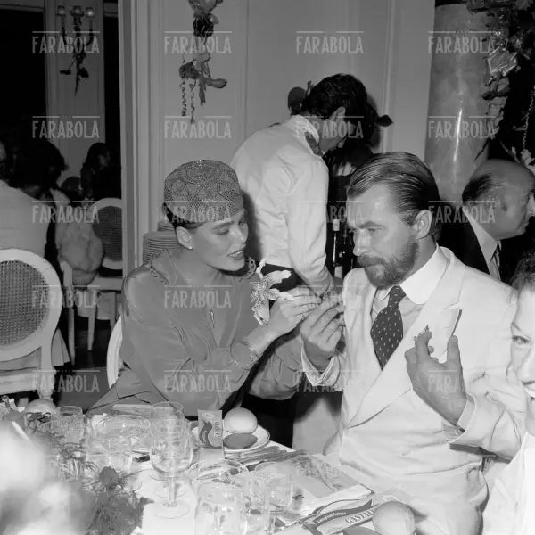 Margaux Hemingway e Bernard Foucher, Festival di Venezia, 1975 - Farabola Immagine digitale