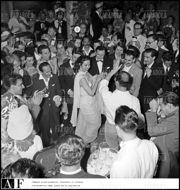 Maria Felix a una festa mondana, Venezia, 1954 - Farabola Immagine digitale