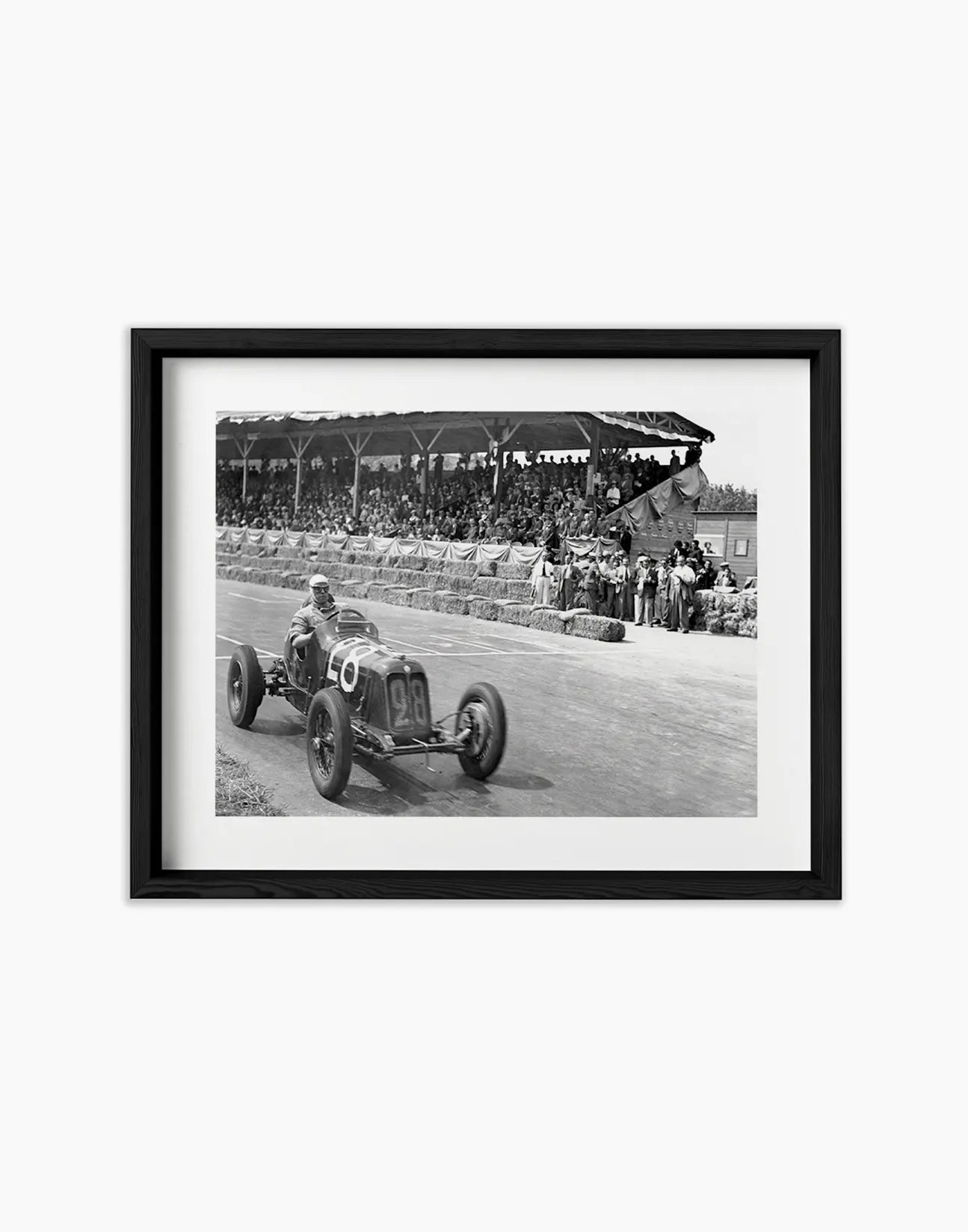 Maserati sul circuito della Superba, Genova 1937 - Farabola Fotografia