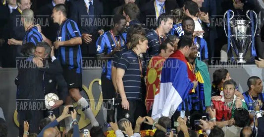 Massimo Moratti e José Mourinho con la Coppa dei Campioni, Madrid, 2010 - Farabola Immagine digitale