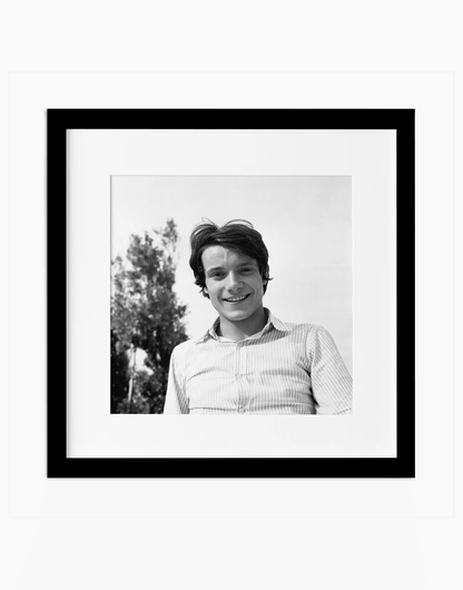 Massimo Ranieri, 1967 — stampa fine art con cornice nera