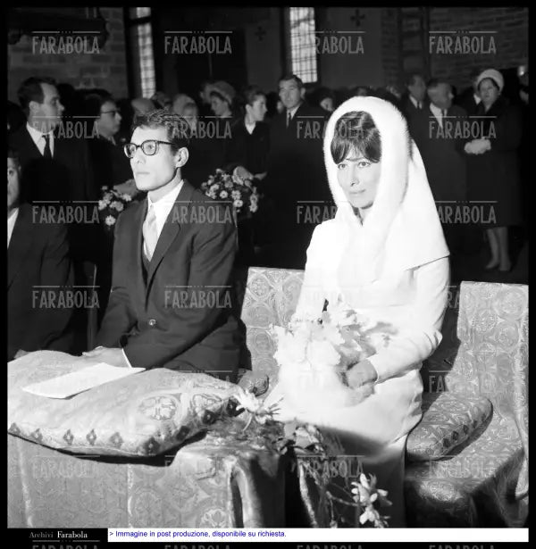 Matrimonio di Enzo Jannacci e Giuliana Orefice, Milano, 1967 - Farabola Immagine digitale
