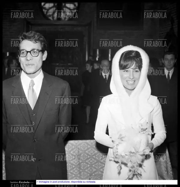 Matrimonio di Enzo Jannacci e Giuliana Orefice, Milano, 1967 - Farabola Immagine digitale
