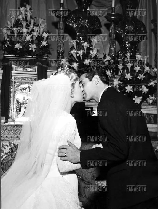 Matrimonio di Lorenzo Buffon ed Edy Campagnoli, Milano, 1958 - Farabola Immagine digitale