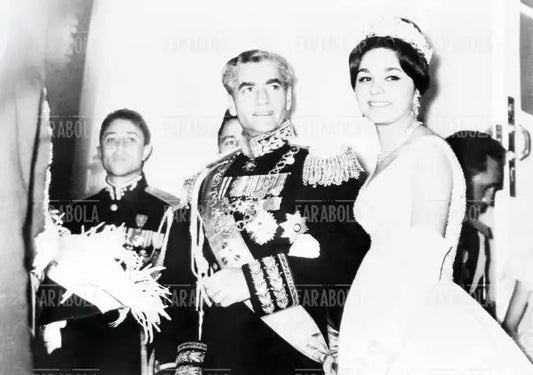 Matrimonio tra lo Scià di Persia Mohammad Reza Pahlavi e Farah Diba, Teheran, 1959 - Farabola Immagine digitale