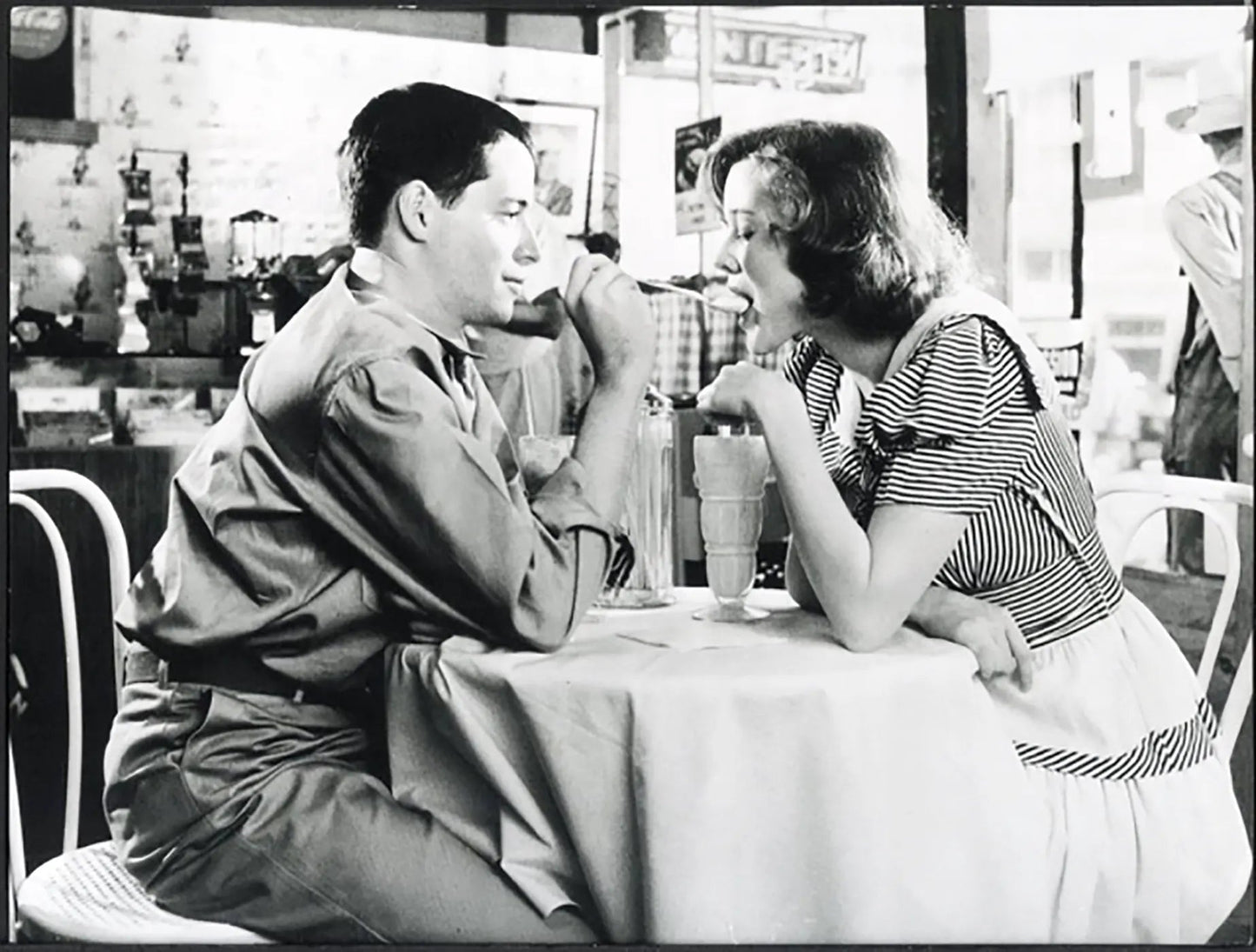 Matthew Broderick Penelope Ann Miller 1987 Ft 37553 - Stampa 24x18 cm - Farabola Stampa ai sali d'argento