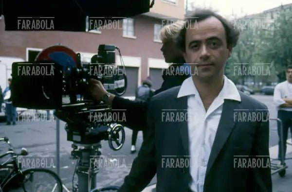 Maurizio Nichetti sul set del film Ladri di saponette, 1989 - Farabola Immagine digitale