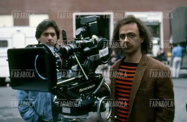 Maurizio Nichetti sul set del film Ladri di saponette, 1989 - Farabola Immagine digitale