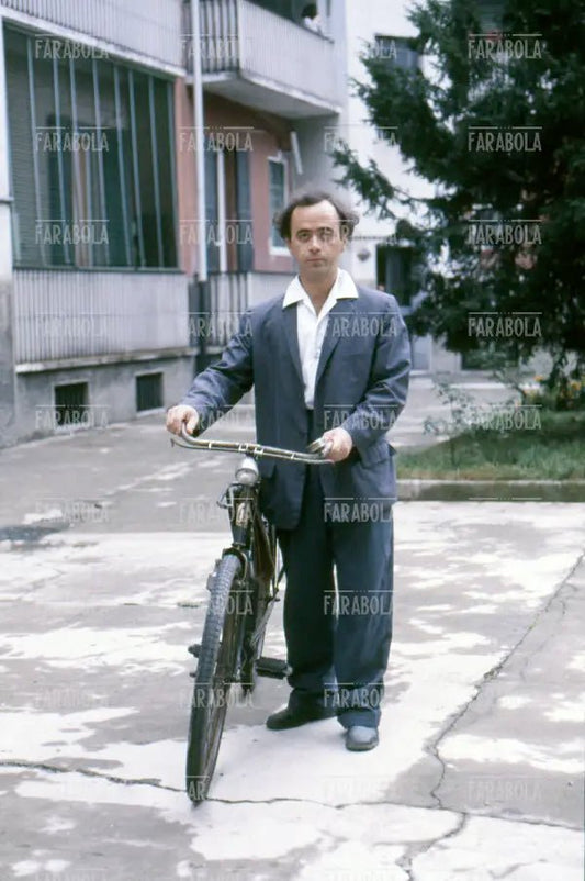 Maurizio Nichetti sul set del film Ladri di saponette, 1989 - Farabola Immagine digitale