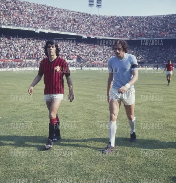 Maurizio Turone e Giorgio Chinaglia, Milan vs Lazio, 1974 - Farabola Immagine digitale