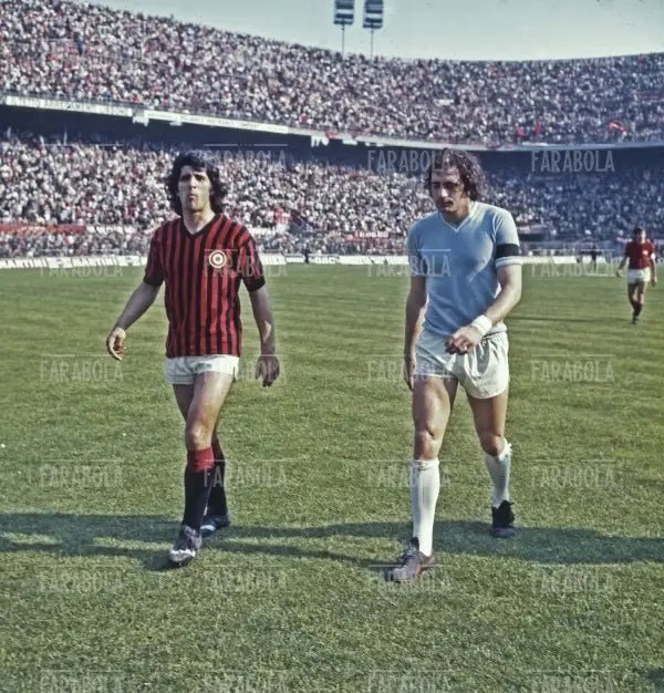 Maurizio Turone e Giorgio Chinaglia, Milan vs Lazio, 1974 - Farabola Immagine digitale