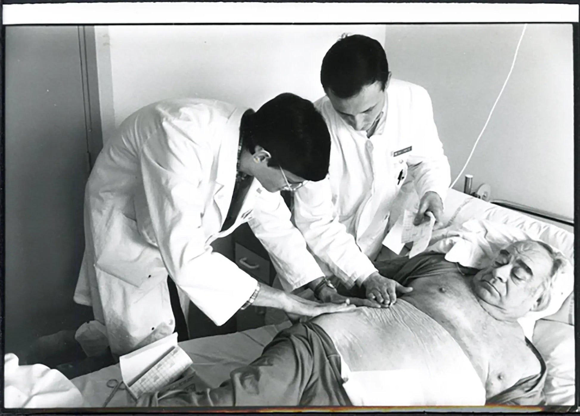 Medici e paziente Parigi 1991 Ft 5259 - Stampa 21x15 cm - Farabola Stampa ai sali d'argento